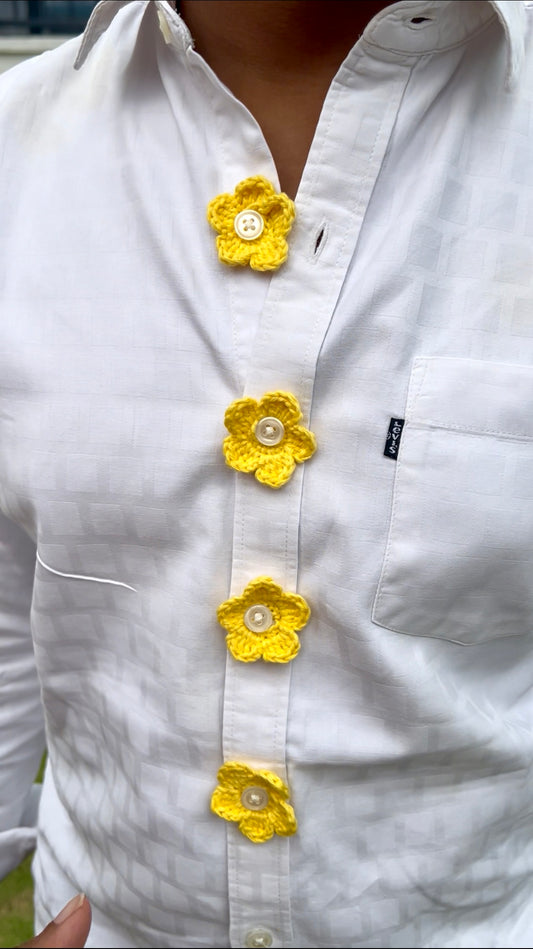 Yellow flowers crochet button accessory (handmade)
